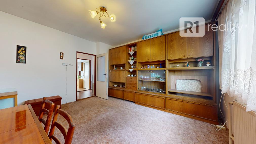 Rodinný dom s veľkým pozemkom 1779 m2 / Vaďovce pri Starej Turej