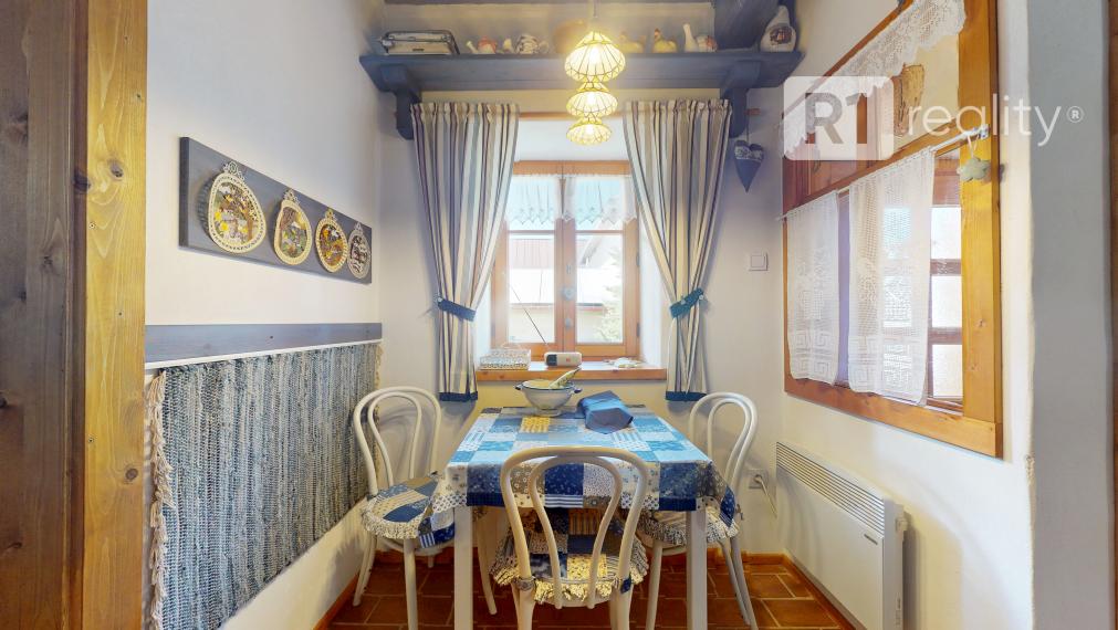 Jedinečná zariadená chalupa / Čierny Balog, okr. Brezno