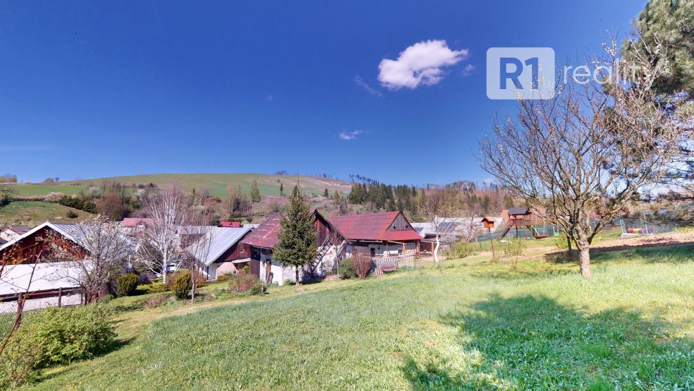 Jedinečná zariadená chalupa / Čierny Balog, okr. Brezno