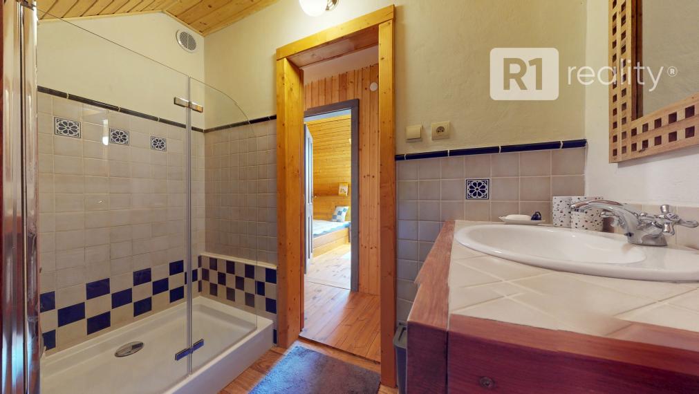 Jedinečná zariadená chalupa / Čierny Balog, okr. Brezno