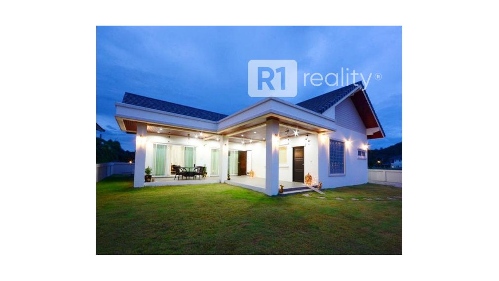 POZEMOK 662 m2 / Sokolovce