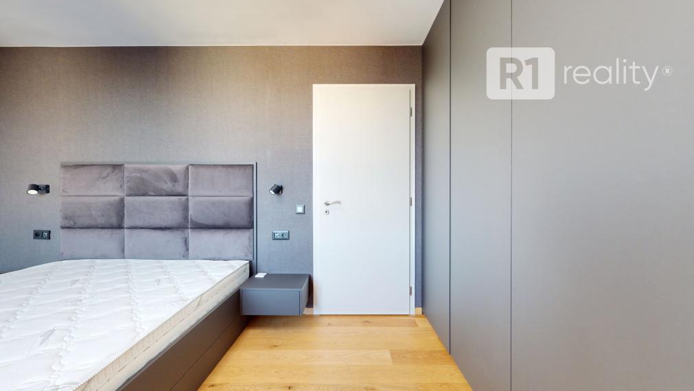 Nový 2 izb. apartmán /V CENE PARKING + PIVNICA/ Bratislava