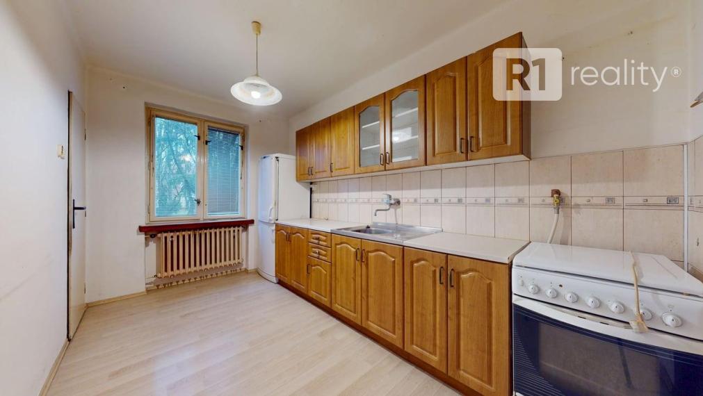 NA PREDAJ 3 izb. byt /dva balkóny/ "VAJANSKÉHO" / Piešťany