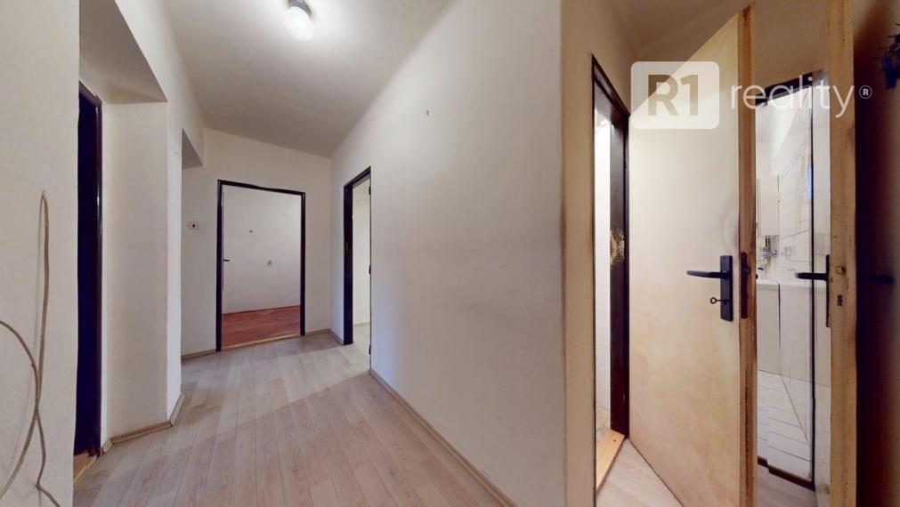 NA PREDAJ 3 izb. byt /dva balkóny/ "VAJANSKÉHO" / Piešťany