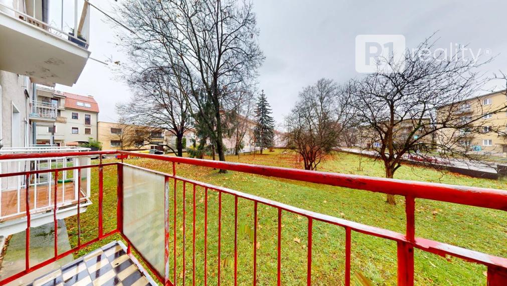 NA PREDAJ 3 izb. byt /dva balkóny/ "VAJANSKÉHO" / Piešťany