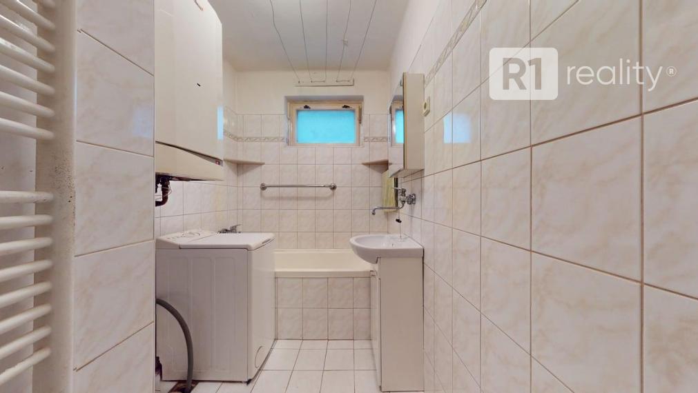 NA PREDAJ 3 izb. byt /dva balkóny/ "VAJANSKÉHO" / Piešťany