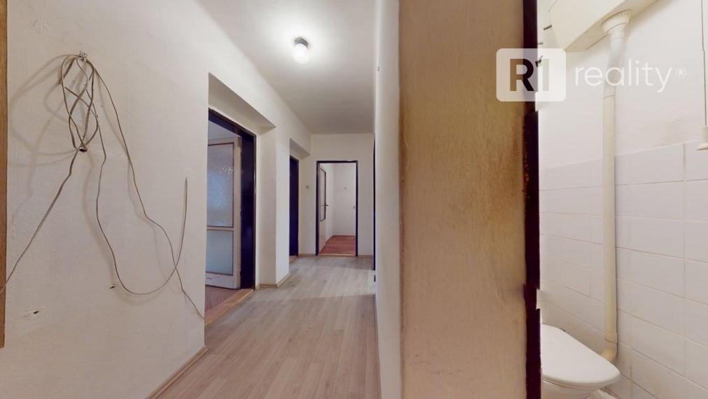 NA PREDAJ 3 izb. byt /dva balkóny/ "VAJANSKÉHO" / Piešťany