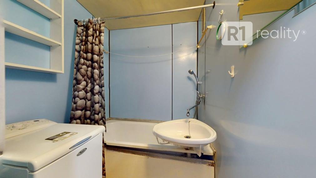 Udržiavaný 3 izbový byt, 75 m2, výťah, balkón, Piešťany pri OD PRIOR