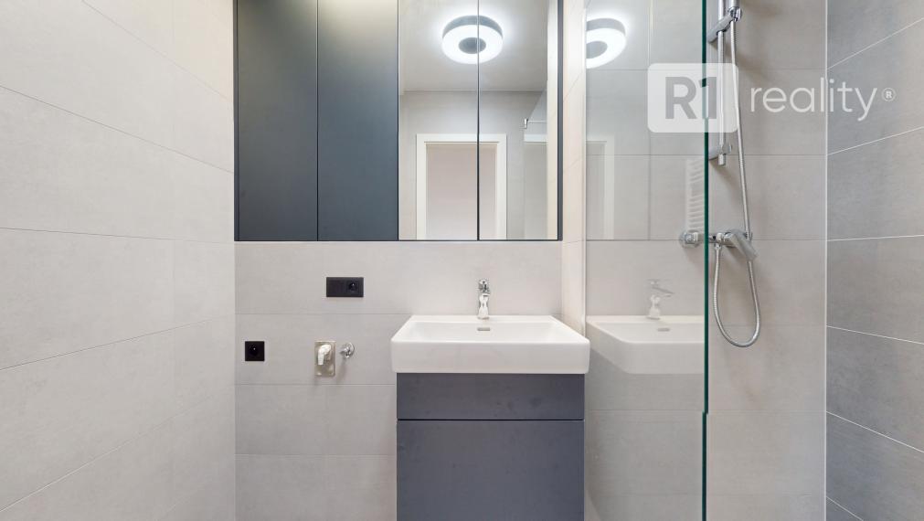 Zariadený 2 izb. apartmán NIDO II /V CENE PARKING + PIVNICA/ Bratislava