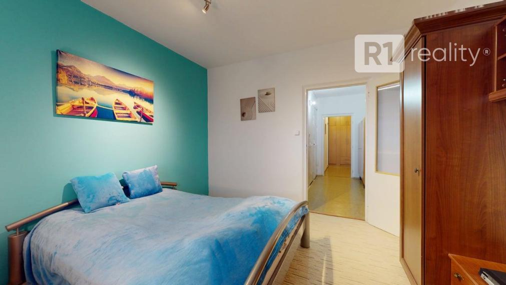 Priestranný 3 izbový byt, 75 m2, výťah, balkón, Piešťany pri OD PRIOR