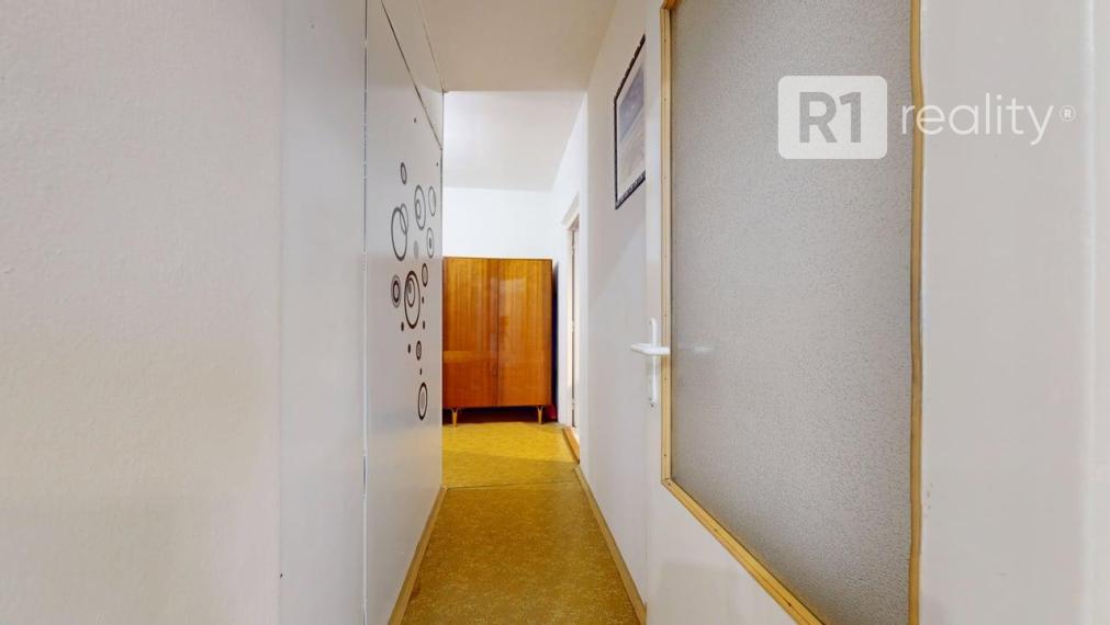 Priestranný 3 izbový byt, 75 m2, výťah, balkón, Piešťany pri OD PRIOR