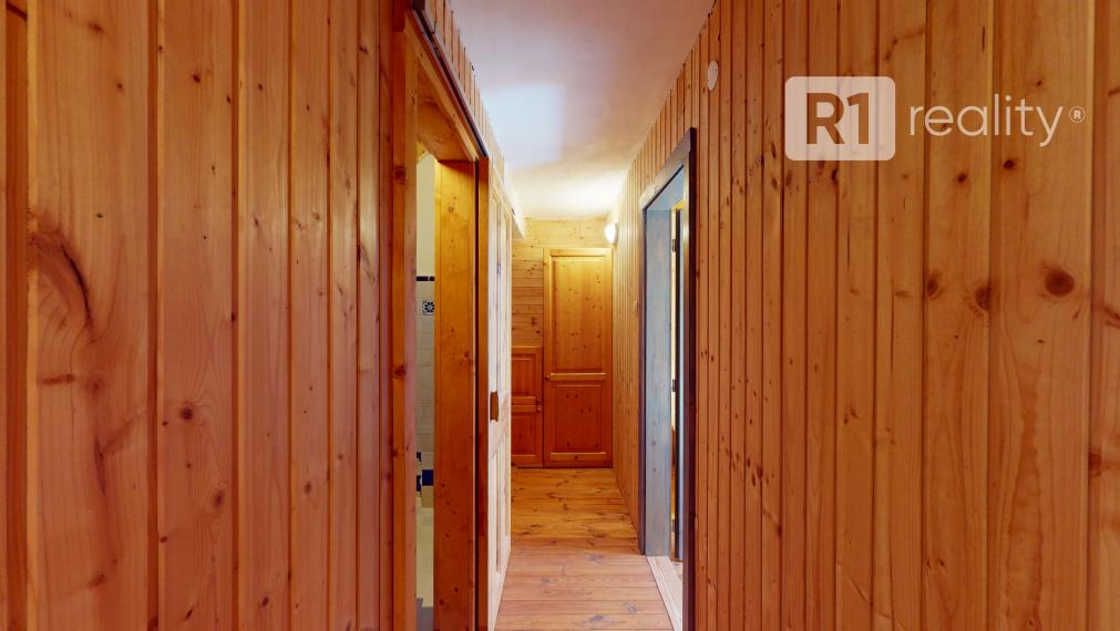 Jedinečná zariadená chalupa / Čierny Balog, okr. Brezno