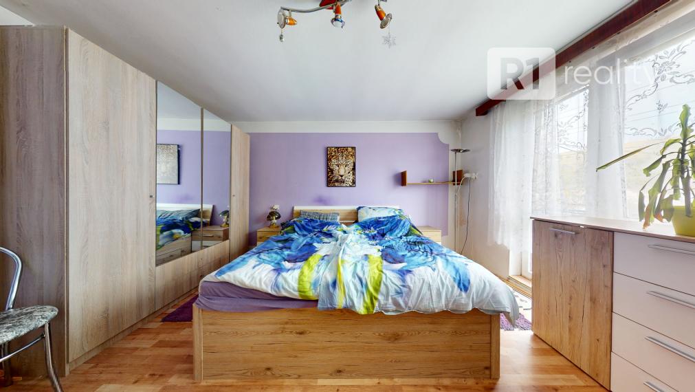 Rodinné bývanie na úžasnom pozemku 1779 m2 / Vaďovce pri Starej Turej