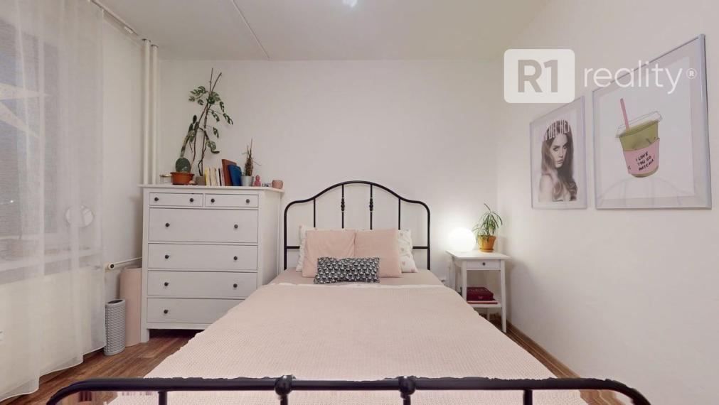 Elegantné bývanie v srdci Sásovej – 3-izbový byt na Javorníckej ulici / Banská Bystrica