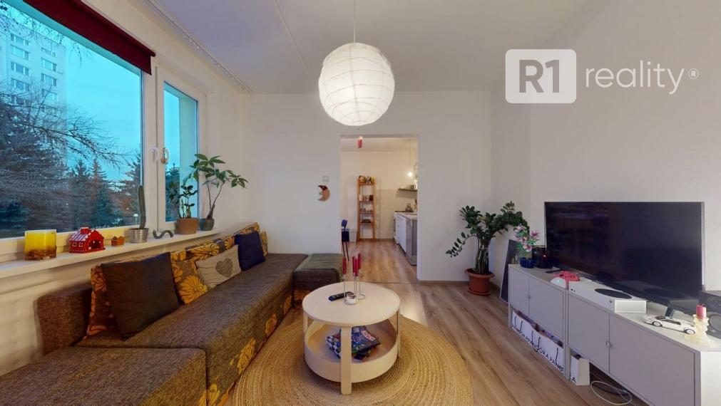 Elegantné bývanie v srdci Sásovej – 3-izbový byt na Javorníckej ulici / Banská Bystrica