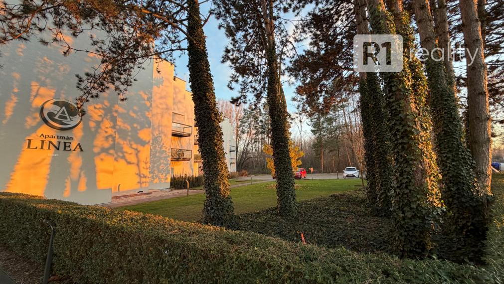 Exkluzívny 4 izbový apartmán na brehu Sĺňavy, Piešťany