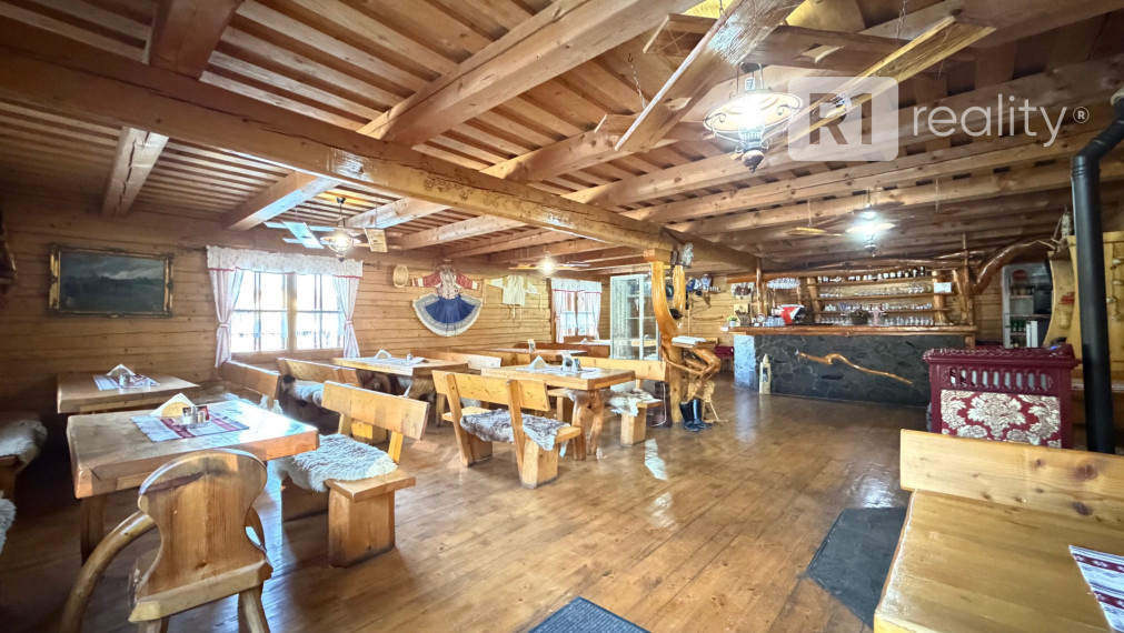 Kompletne vybavená reštaurácia KOLIBA 140 m2 + služobný byt 90 m2 na brehu jazera Sĺňava, okr.Piešťany