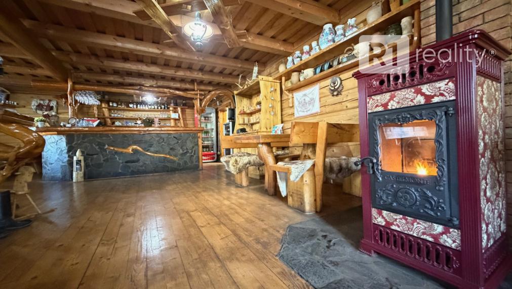 Kompletne vybavená reštaurácia KOLIBA 140 m2 + služobný byt 90 m2 na brehu jazera Sĺňava, okr.Piešťany