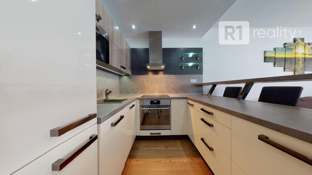 Pekný 2 izbový byt "VETERNÁ"+ parking / Trnava