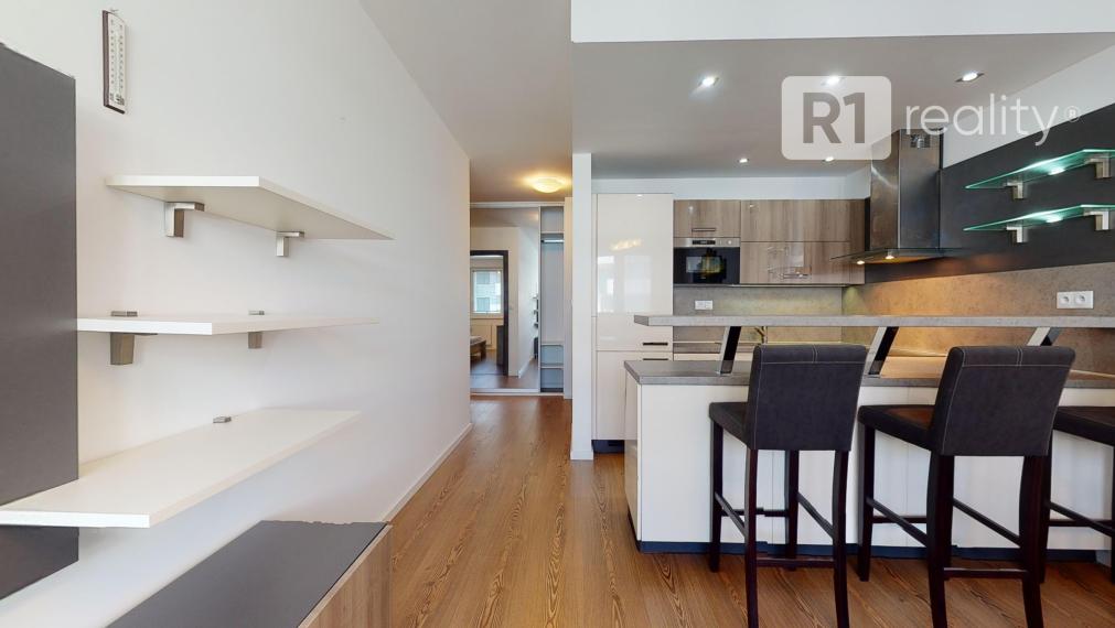 Pekný 2 izbový byt "VETERNÁ"+ parking / Trnava