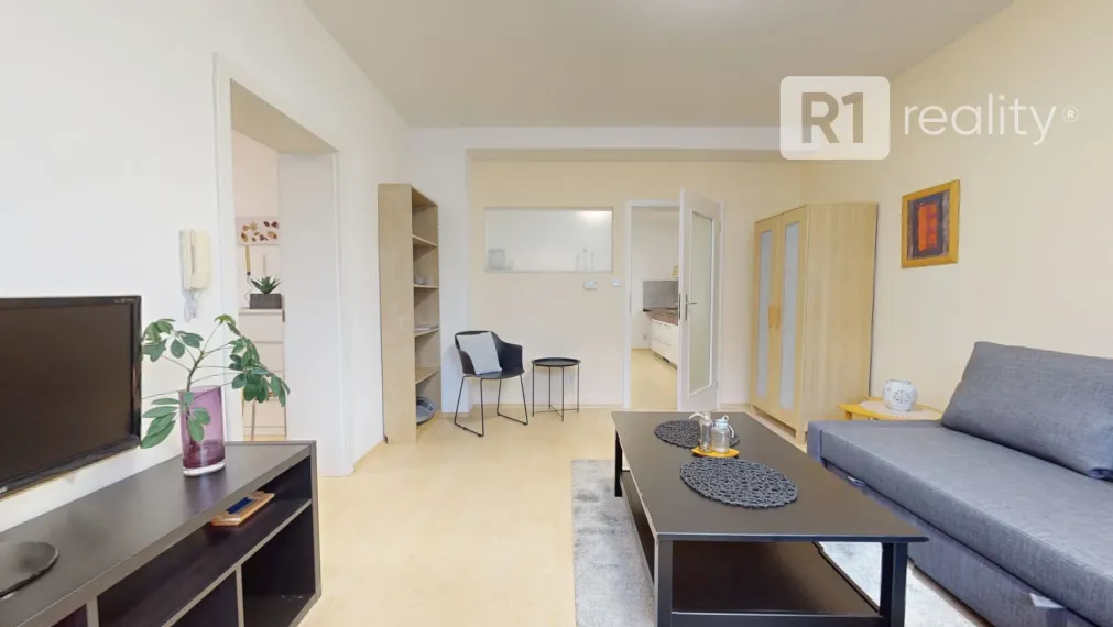 Na prenájom útulný 2 izbový byt v rodinnom dome, 64 m2 / Banka