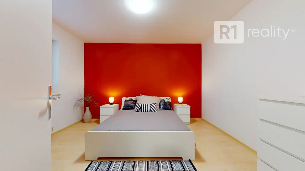 Na prenájom útulný 2 izbový byt v rodinnom dome, 64 m2 / Banka