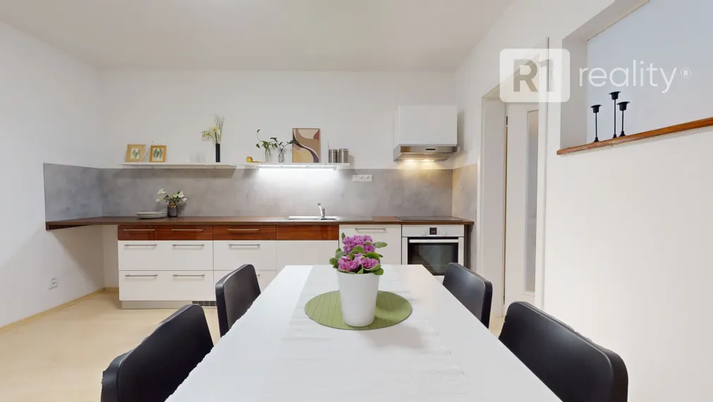 Na prenájom útulný 2 izbový byt v rodinnom dome, 64 m2 / Banka