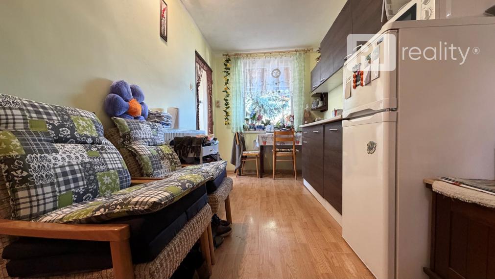 Menší rodinný domček, 64 m2, k.ú. Horné Dubovany, okres Piešťany