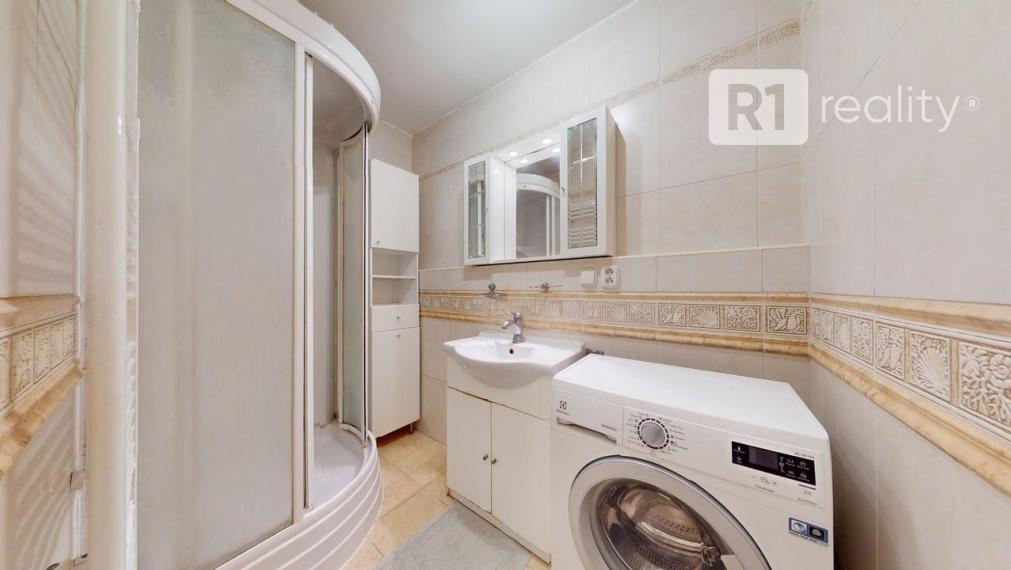 PERFEKTNÁ LOKALITA NA BÝVANIE / 4 izb. byt, 74 m2 s balkónom pri OC KOCKA Piešťany