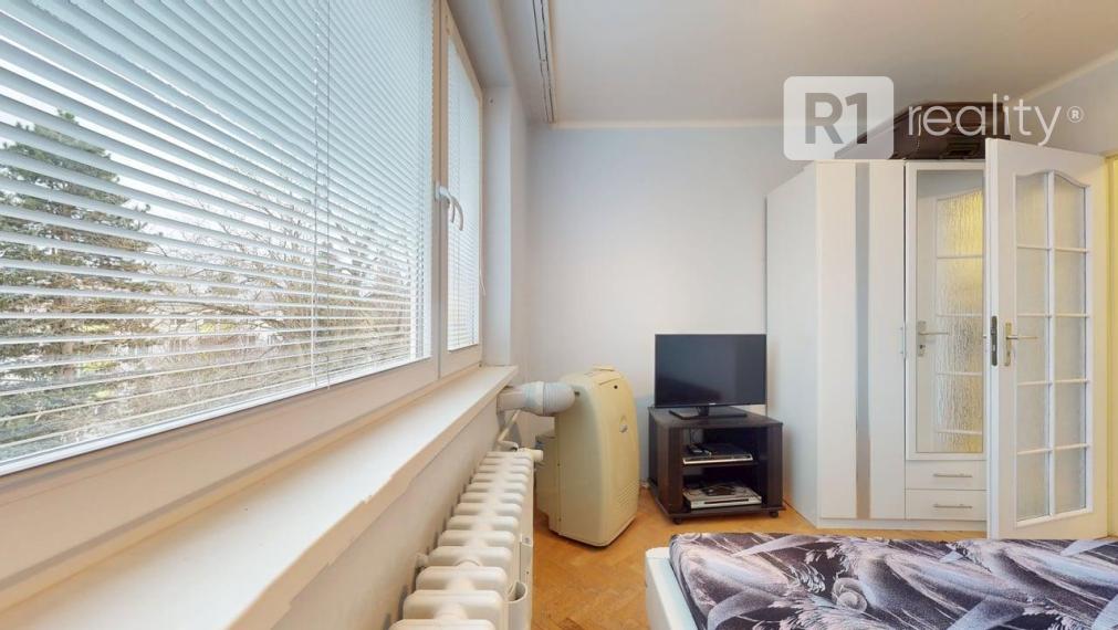 PERFEKTNÁ LOKALITA NA BÝVANIE / 4 izb. byt, 74 m2 s balkónom pri OC KOCKA Piešťany