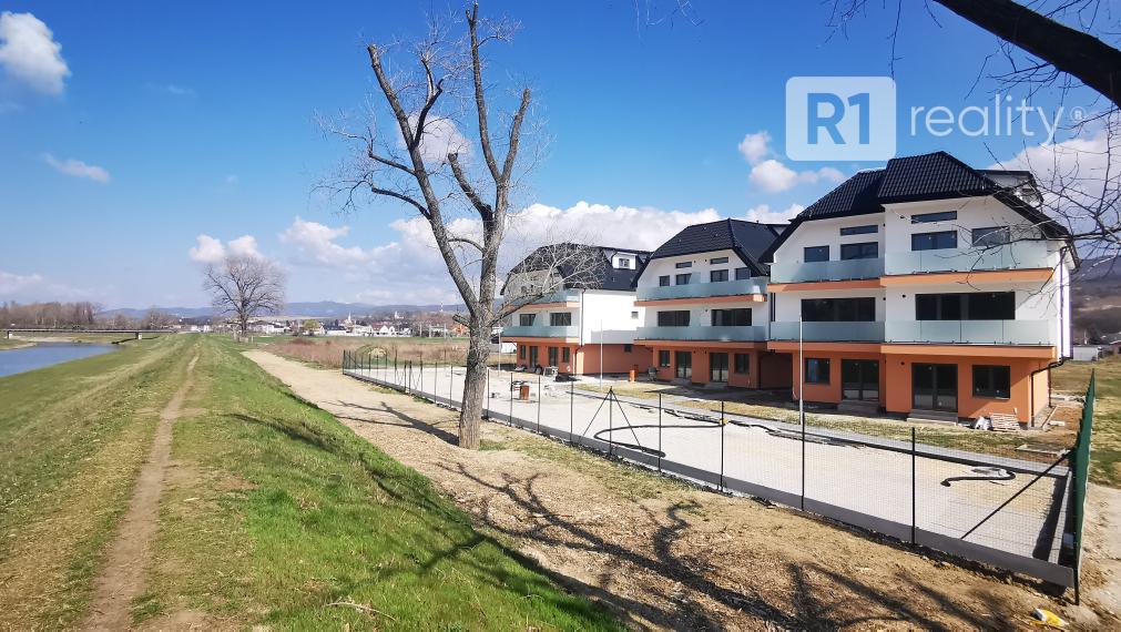 Novostavba 2 izb. byt "RiverResort" / Banka Piešťany