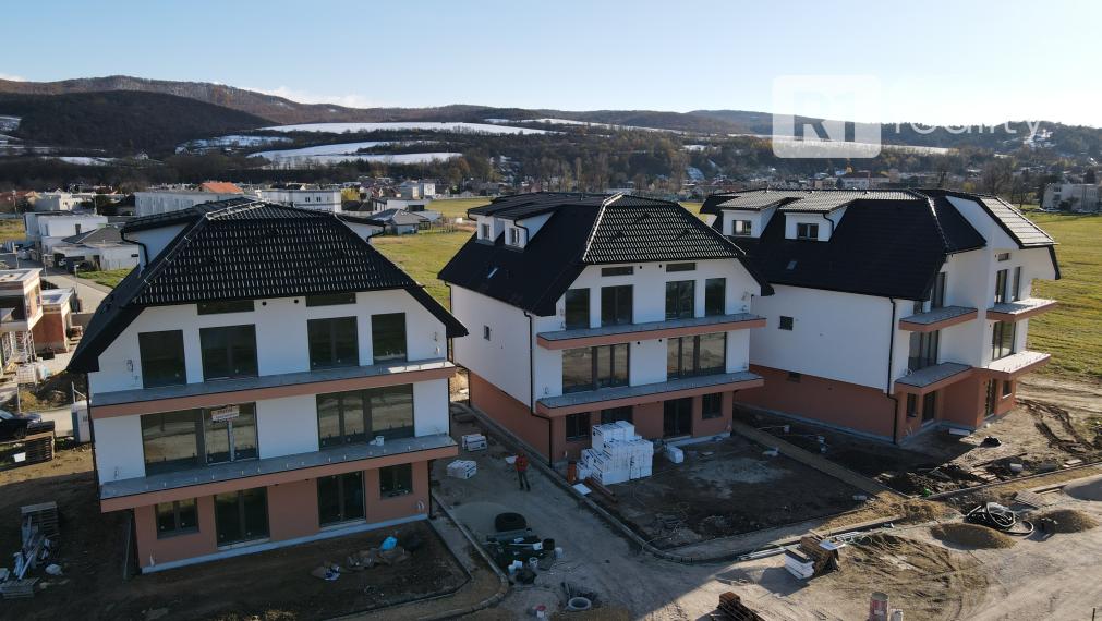 Novostavba 2 izb. byt "RiverResort" / Banka Piešťany