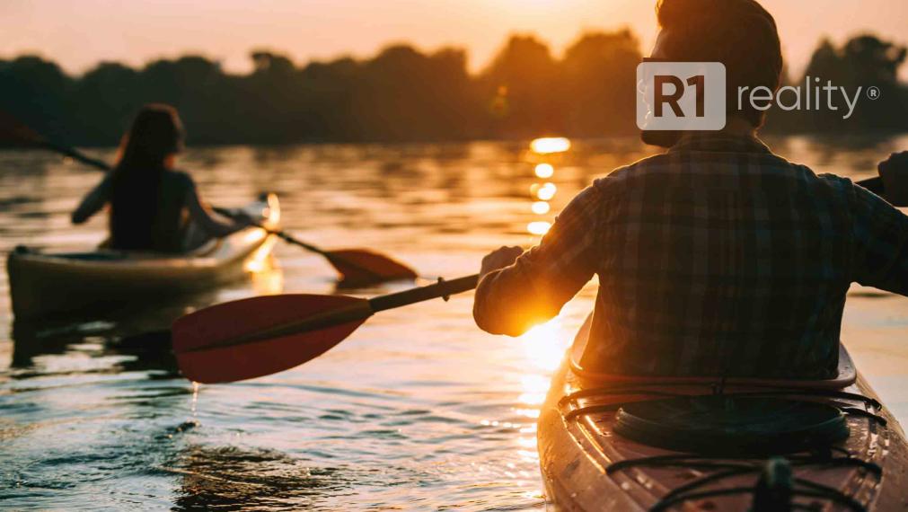 PRIPRAVUJEME / 2 izb. byt AUPARK / zariadený, pivnica, centrum /Piešťany