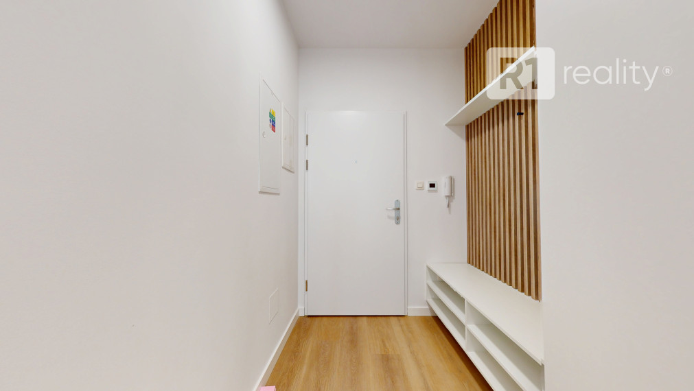 Pekný 2 izbový byt 53,2 m2 +2 x balkón, Piešťany-centrum