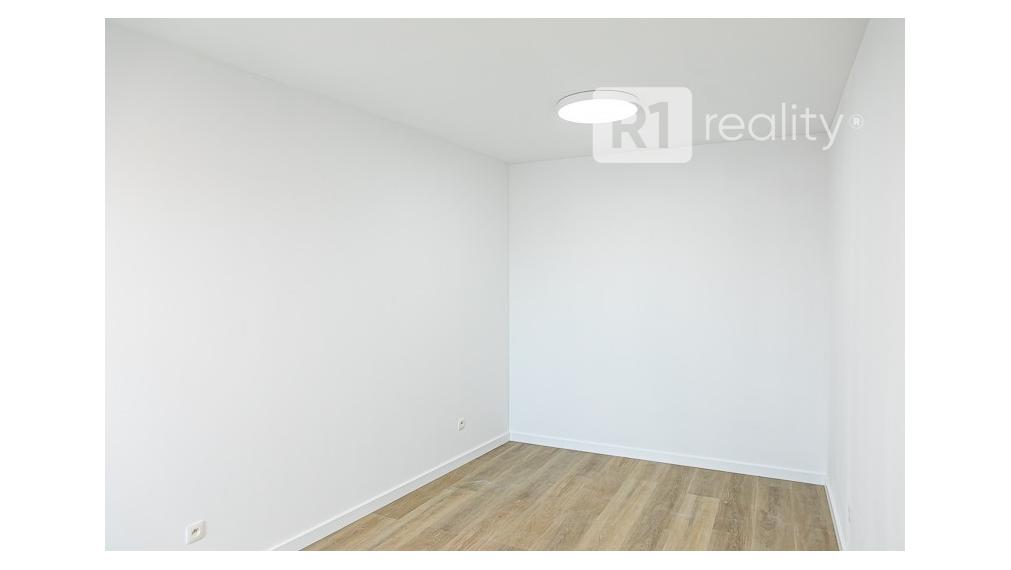 Pekný 2 izbový byt 53,2 m2 +2 x balkón, Piešťany-centrum