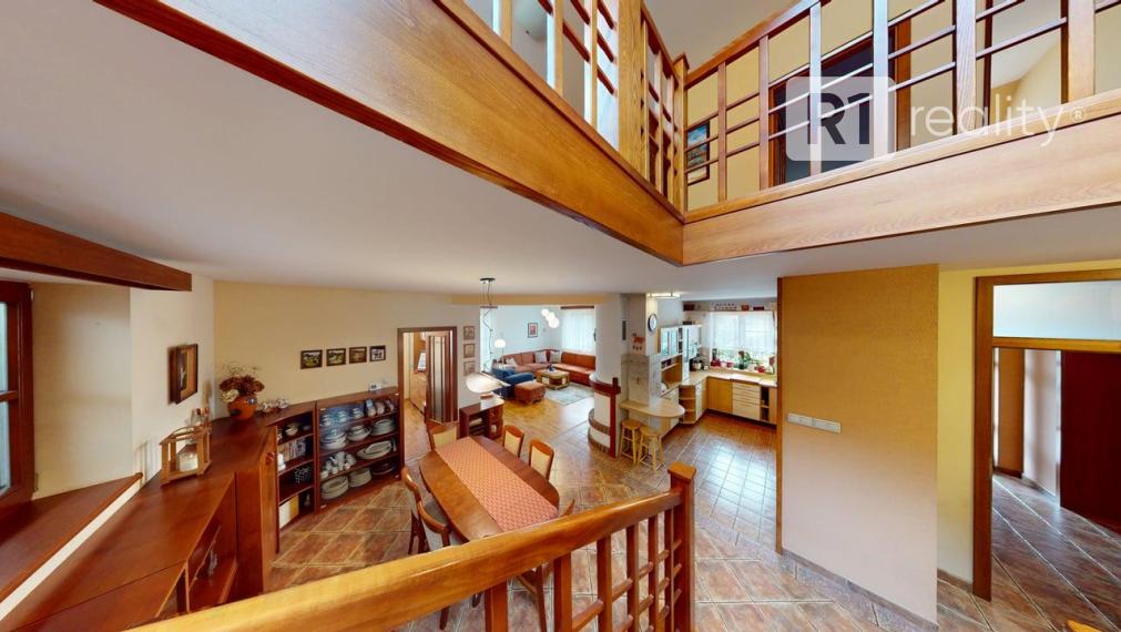 Pekný rodinný 6 izbový dom / Ratnovce