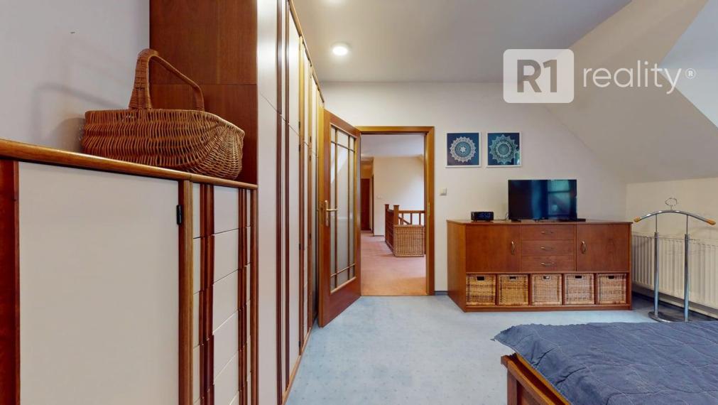 Pekný rodinný 6 izbový dom / Ratnovce