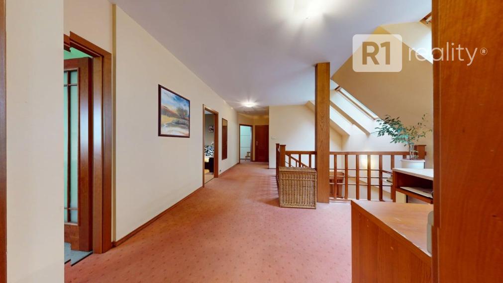 Pekný rodinný 6 izbový dom / Ratnovce