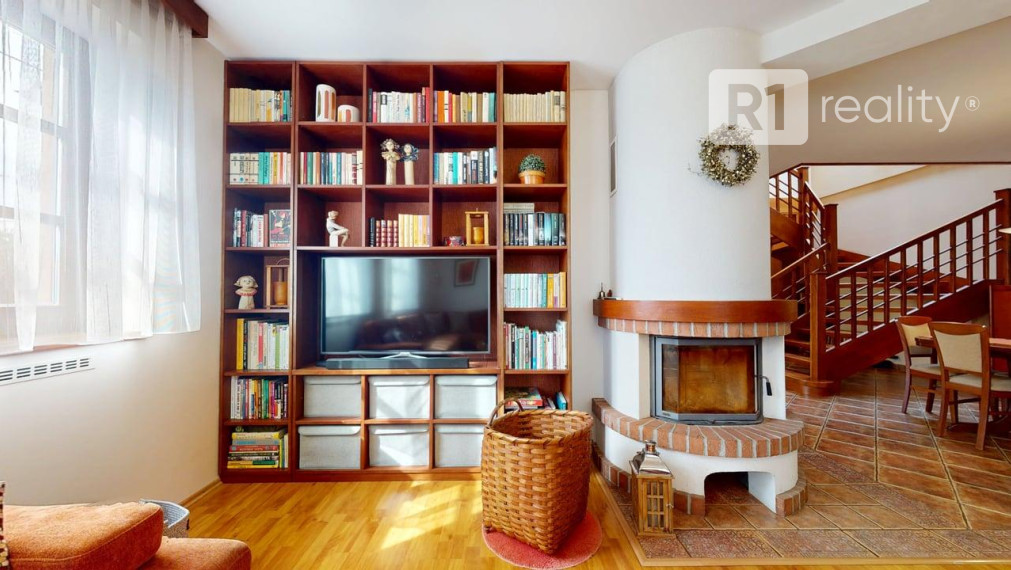 Pekný rodinný 6 izbový dom / Ratnovce pri Piešťanoch