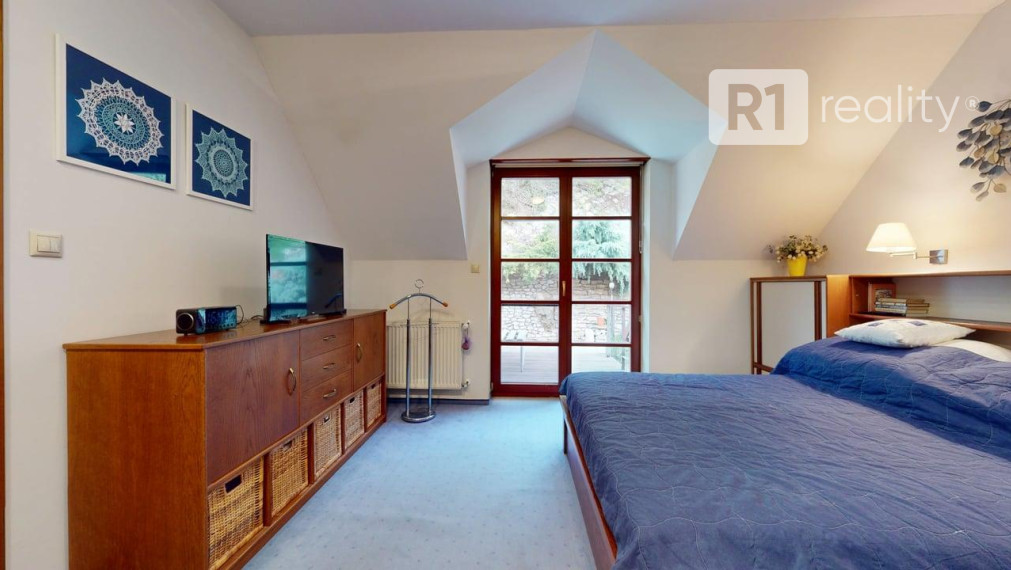 Pekný rodinný 6 izbový dom / Ratnovce pri Piešťanoch