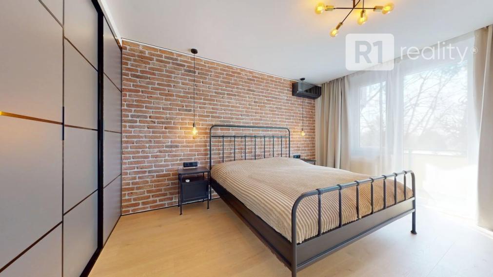 Lukratívny, nový, zariadený 3 izb. byt /A. Dubčeka/ CENTRUM Piešťany