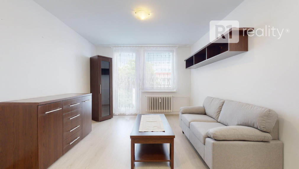 Príjemný 2 izb. byt TEPLICKÁ po kompletnej rekonštrukcii, výťah, balkón / Piešťany
