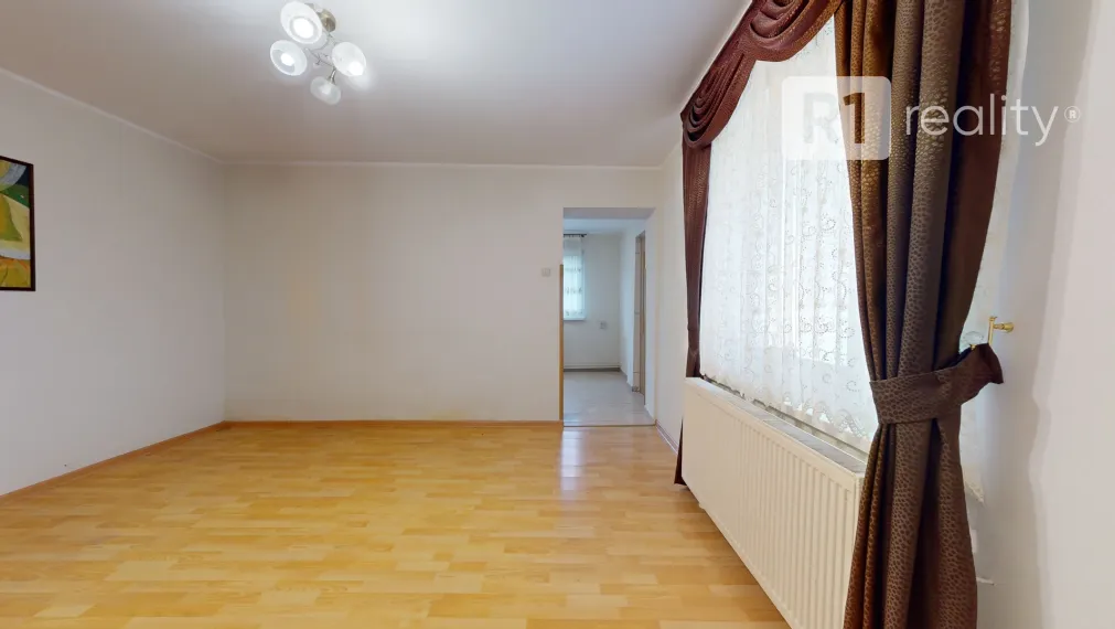 🏡 Útulný, čiastočne zrekonštruovaný 2-izbový rodinný dom v obci Banka (ul. Podhorská)🌿