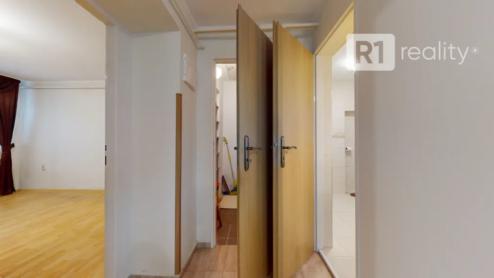 🏡 Útulný, čiastočne zrekonštruovaný 2-izbový rodinný dom v obci Banka (ul. Podhorská)🌿