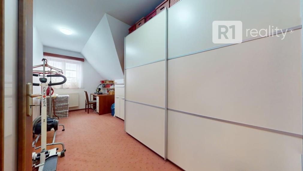 Pekný rodinný 6 izbový dom / Ratnovce