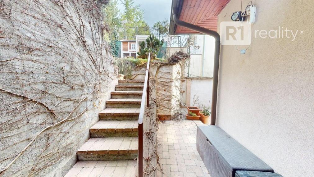 Pekný rodinný 6 izbový dom / Ratnovce