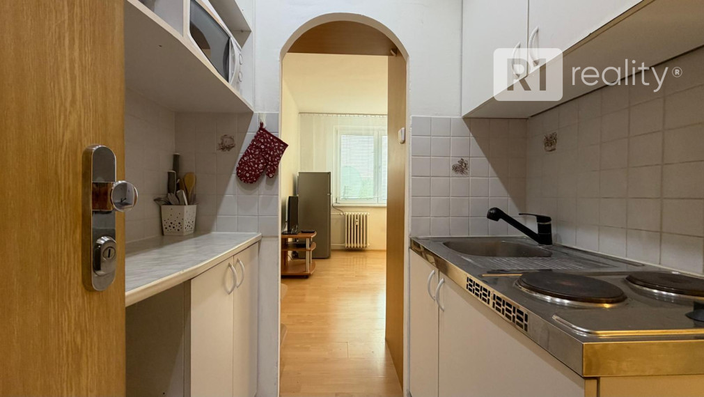 Na prenájom kompletne zariadená garsónka, 20 m2, Teplická ul. Piešťany