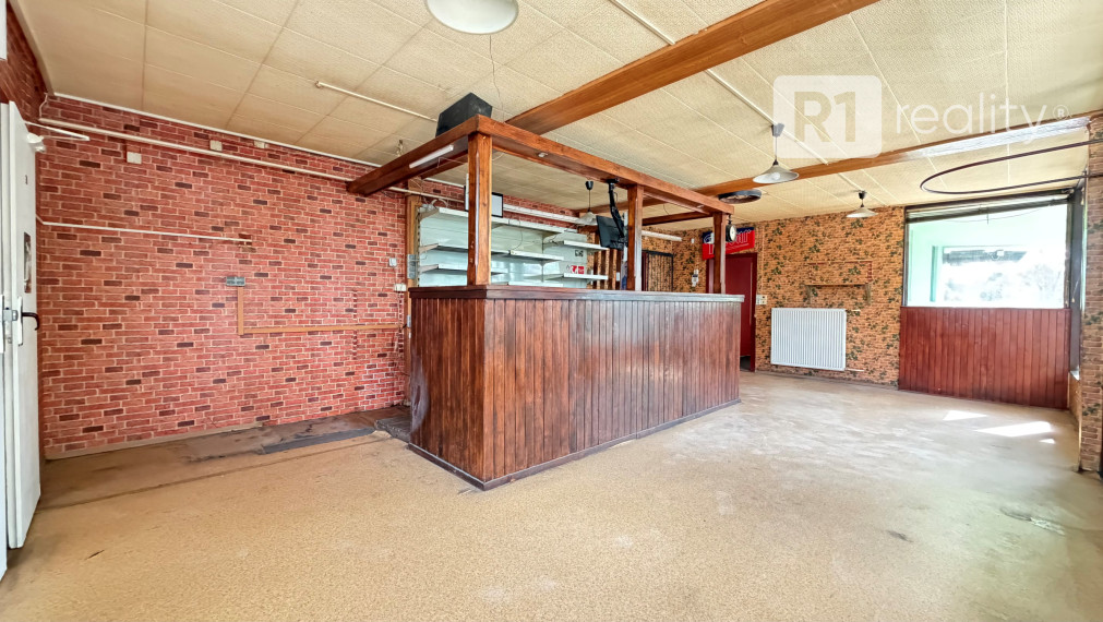 Obchodný priestor pre služby 120 m2, Piešťany, sídlisko Adam Trajan