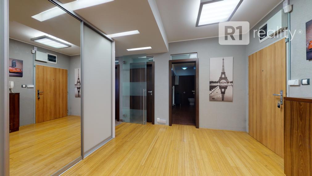 Luxusný, zariadený 3 izb. byt centre kúpeľného mesta Piešťany