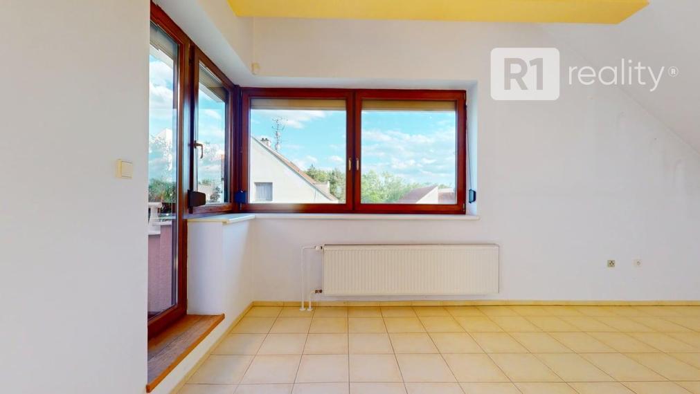 Jedinečný 4 izbový byt STROMOVÁ /167 m2/ Piešťany